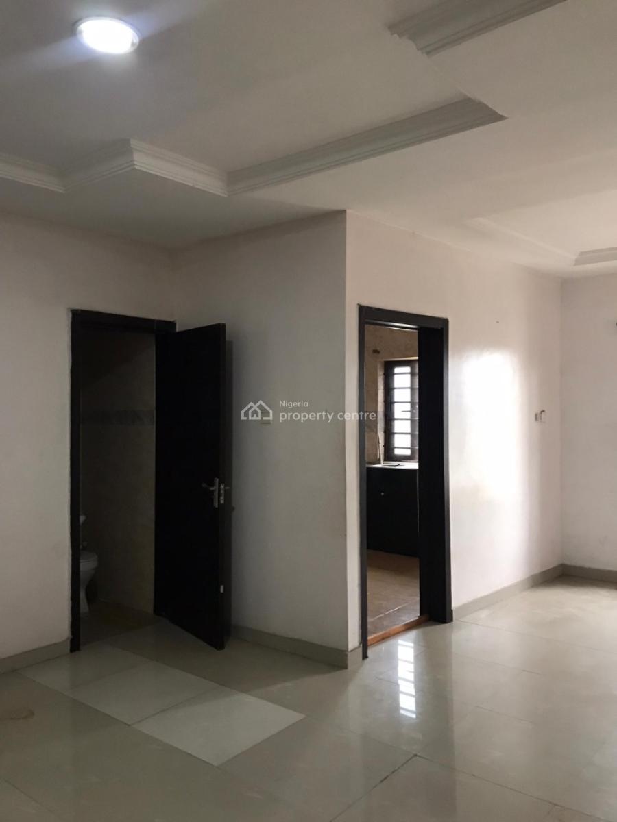 Very Spacious and Beautiful 2 Bedroom Flat, New Road Alfa Beach Owode Docas, Lekki, Lagos, Flat / Apartment for Rent