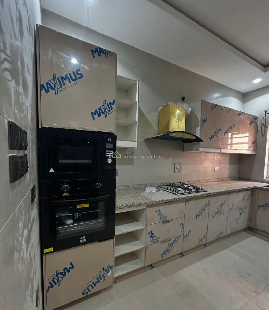 3 Bedroom Apartment/office Space, Obafemi Awolowo Way, Alausa, Ikeja, Lagos, Flat / Apartment for Sale