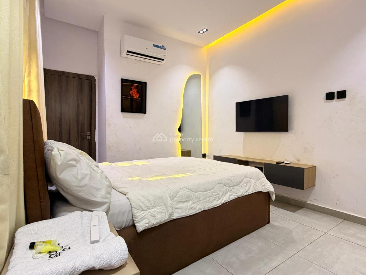 L&l Urban Suites Us12 2 Bedroom Apartment, Animashaun, Surulere, Lagos, Flat / Apartment Short Let
