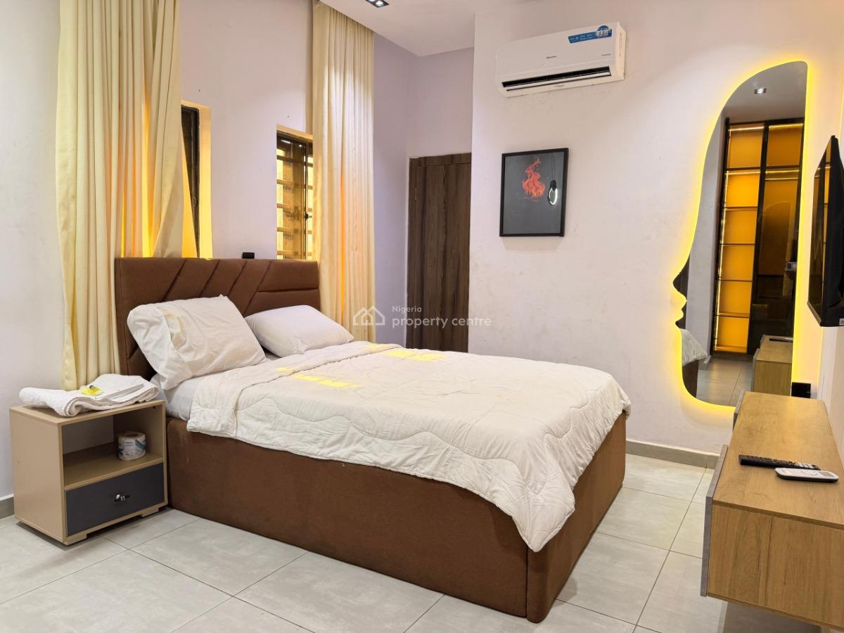 L&l Urban Suites Us12 2 Bedroom Apartment, Animashaun, Surulere, Lagos, Flat / Apartment Short Let
