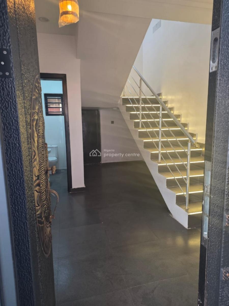 5 Bedrooms Terrace Duplexes, Ajao Estate Gated Street with 24hrs  Security,  ■just 7 Minutes Drive, Ikeja, Lagos, Terraced Duplex for Sale