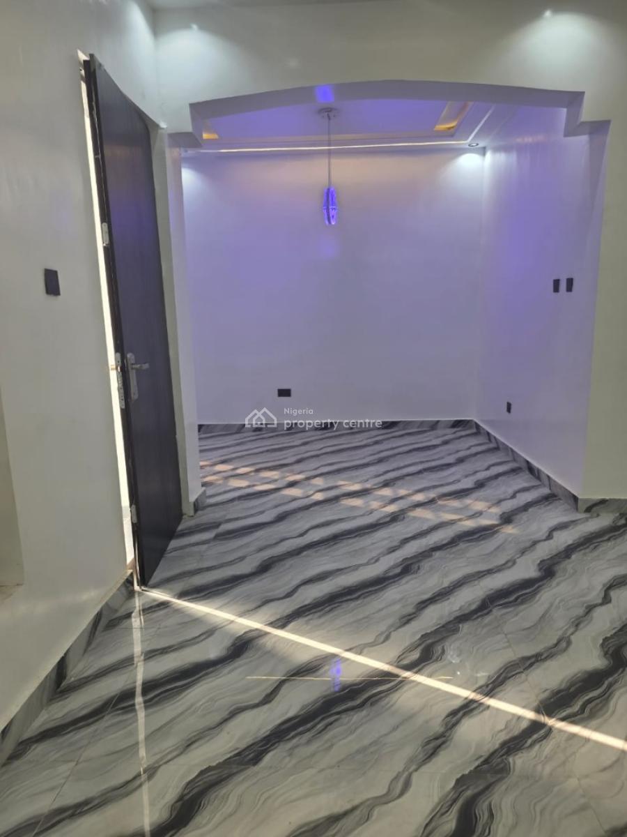 5 Bedrooms Terrace Duplexes, Ajao Estate Gated Street with 24hrs  Security,  ■just 7 Minutes Drive, Ikeja, Lagos, Terraced Duplex for Sale