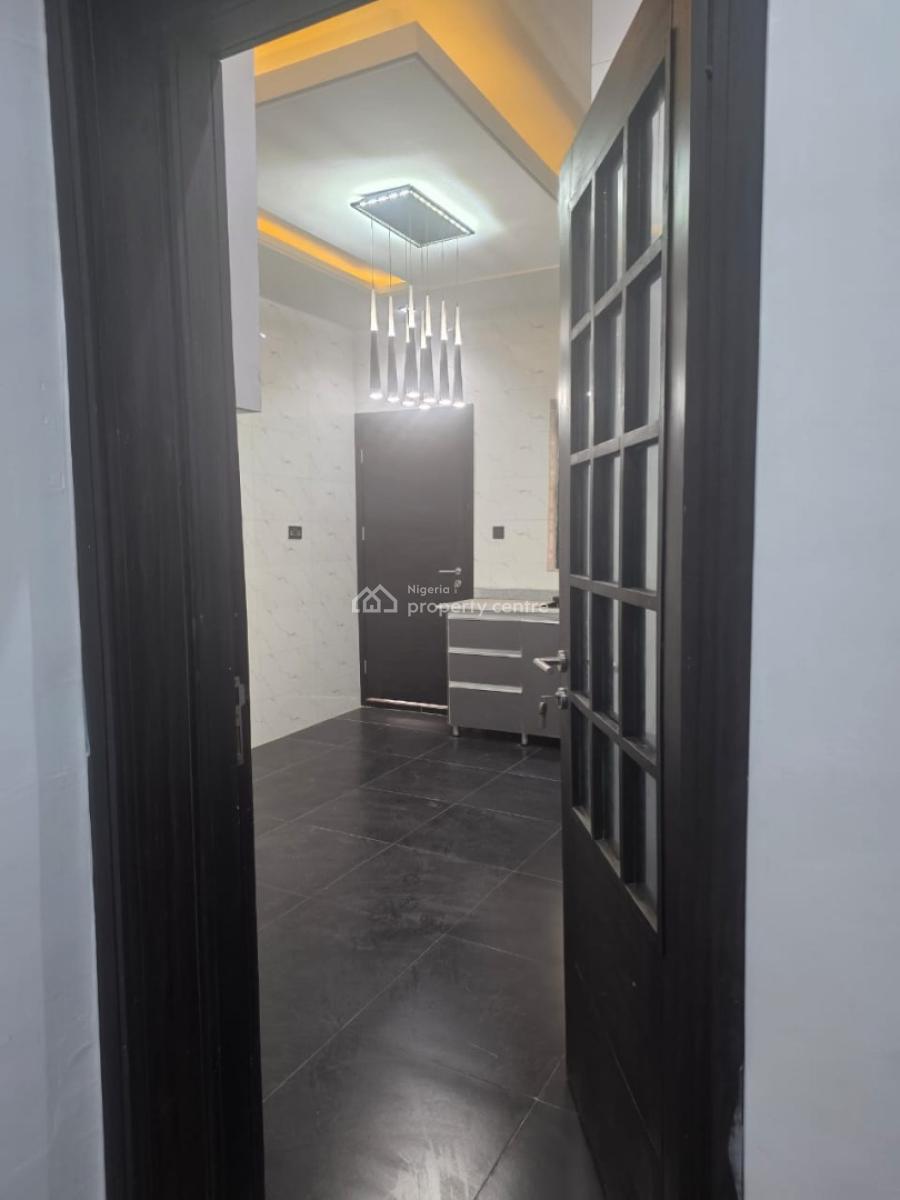 5 Bedrooms Terrace Duplexes, Ajao Estate Gated Street with 24hrs  Security,  ■just 7 Minutes Drive, Ikeja, Lagos, Terraced Duplex for Sale