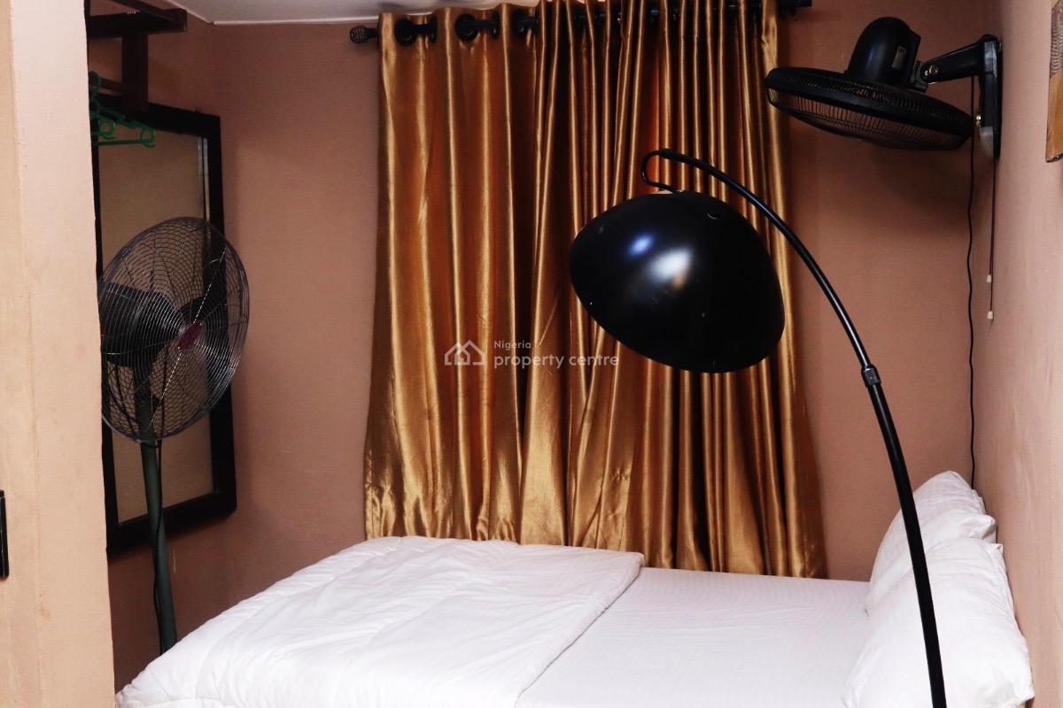 Cosy Apartment, 1, Henry Close, Off Ifelodun, Eliot Bus-stop, Iju-ishaga, Agege, Lagos, Self Contain (single Rooms) Short Let
