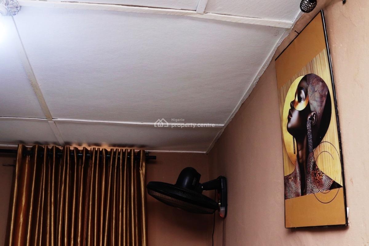 Cosy Apartment, 1, Henry Close, Off Ifelodun, Eliot Bus-stop, Iju-ishaga, Agege, Lagos, Self Contain (single Rooms) Short Let