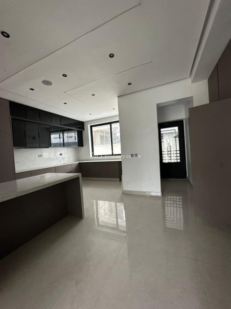 6 Bedroom Villa with Bq and Swimming Pool, Lekki Phase 1, Lekki, Lagos, House for Sale