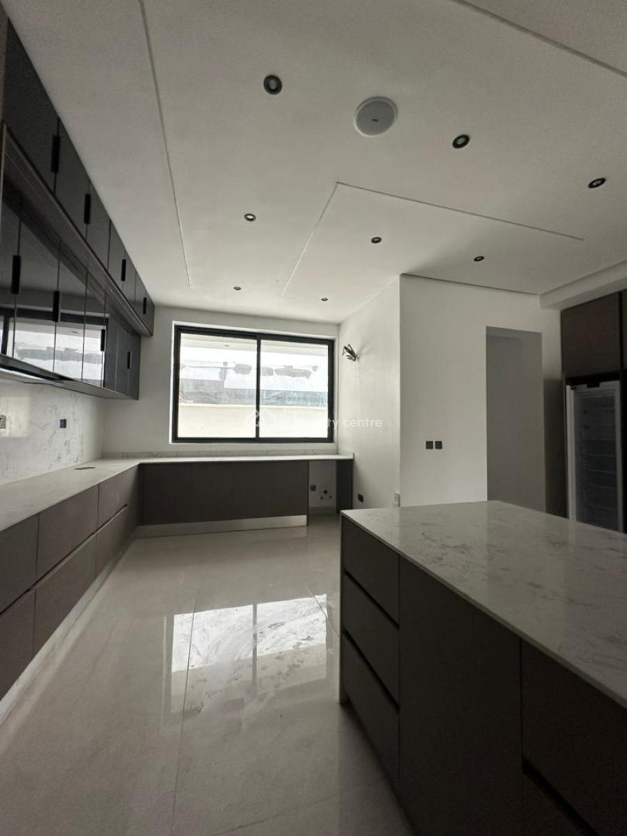 6 Bedroom Villa with Bq and Swimming Pool, Lekki Phase 1, Lekki, Lagos, House for Sale