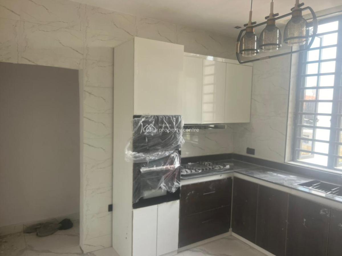 Brand New 3 Bedroom Apartment with Bq, Lekki Phase 1, Lekki, Lagos, Flat / Apartment for Rent