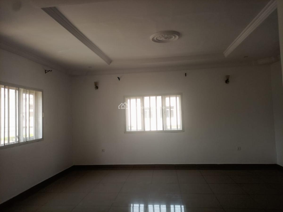 Spacious 3 Bedrooms Apartment, Lekki Phase 1, Lekki, Lagos, Flat / Apartment for Rent