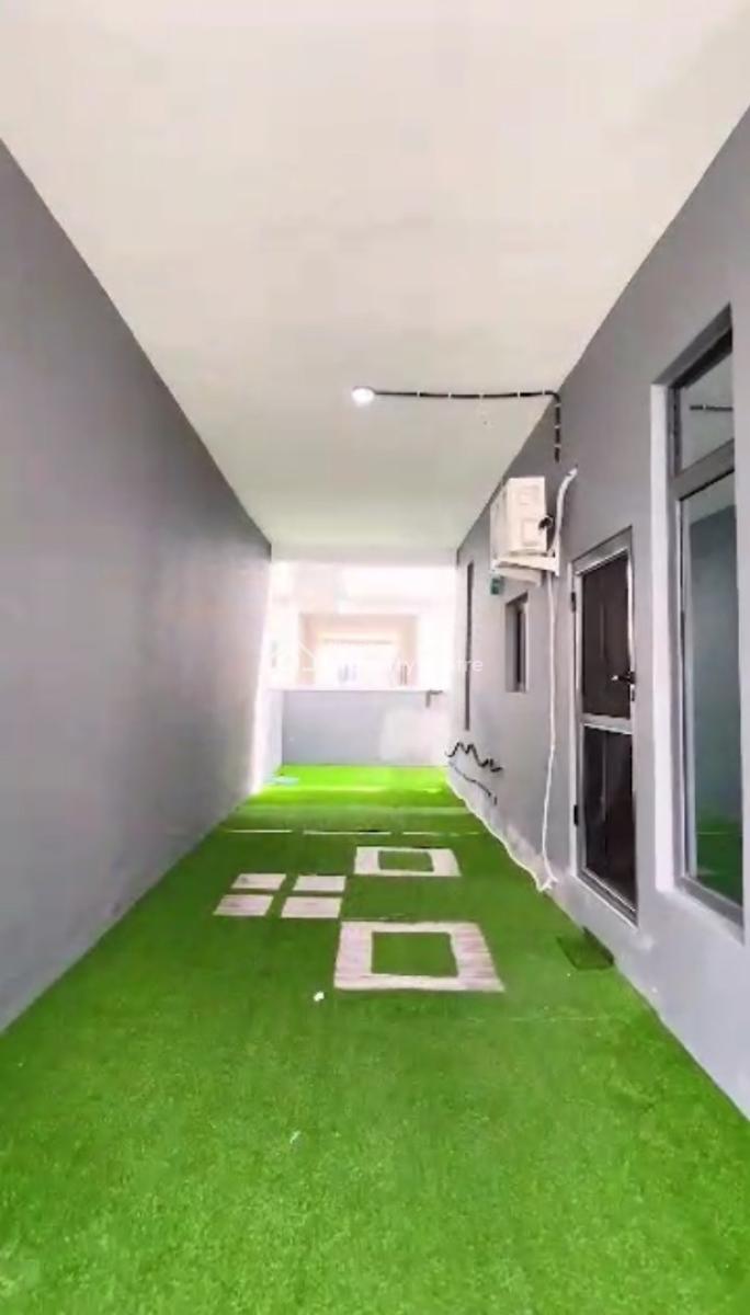 a Spacious Fully Furnished Four Bedrooms Terraced Duplex, Palm Estate, Ajah, Lagos, Terraced Duplex for Sale