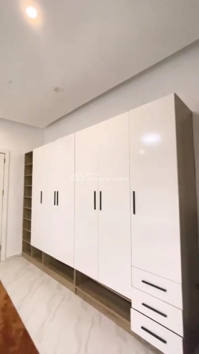 a Spacious Fully Furnished Four Bedrooms Terraced Duplex, Palm Estate, Ajah, Lagos, Terraced Duplex for Sale