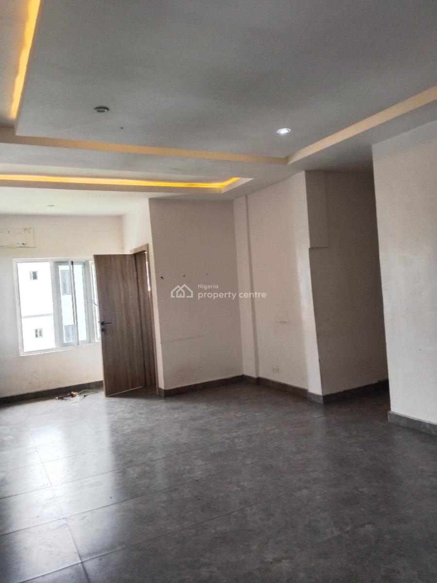 Spacious 2 Bedroom Flat, New Road, Ilasan, Lekki, Lagos, Flat / Apartment for Rent