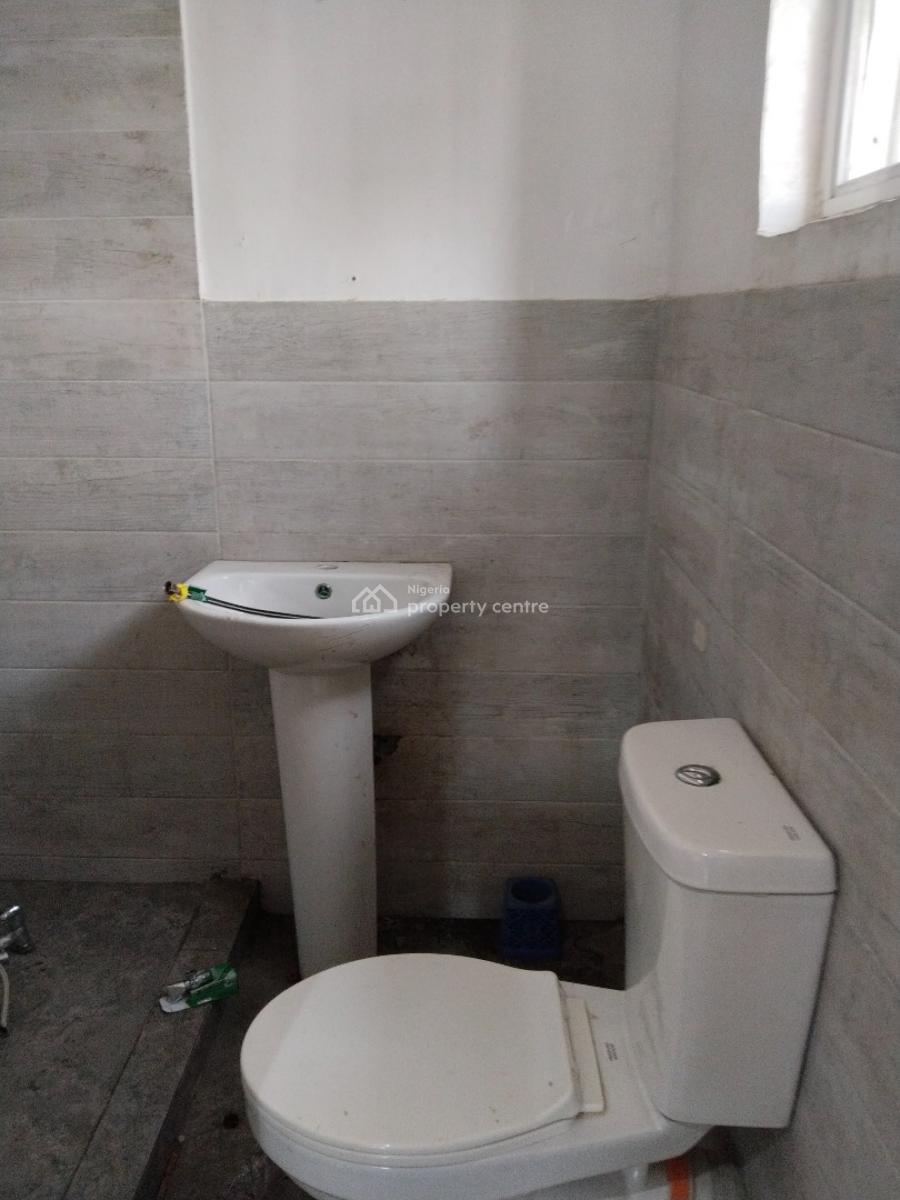 Spacious 2 Bedroom Flat, New Road, Ilasan, Lekki, Lagos, Flat / Apartment for Rent