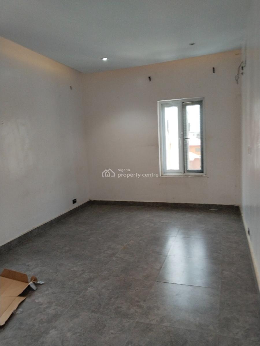 Spacious 2 Bedroom Flat, New Road, Ilasan, Lekki, Lagos, Flat / Apartment for Rent