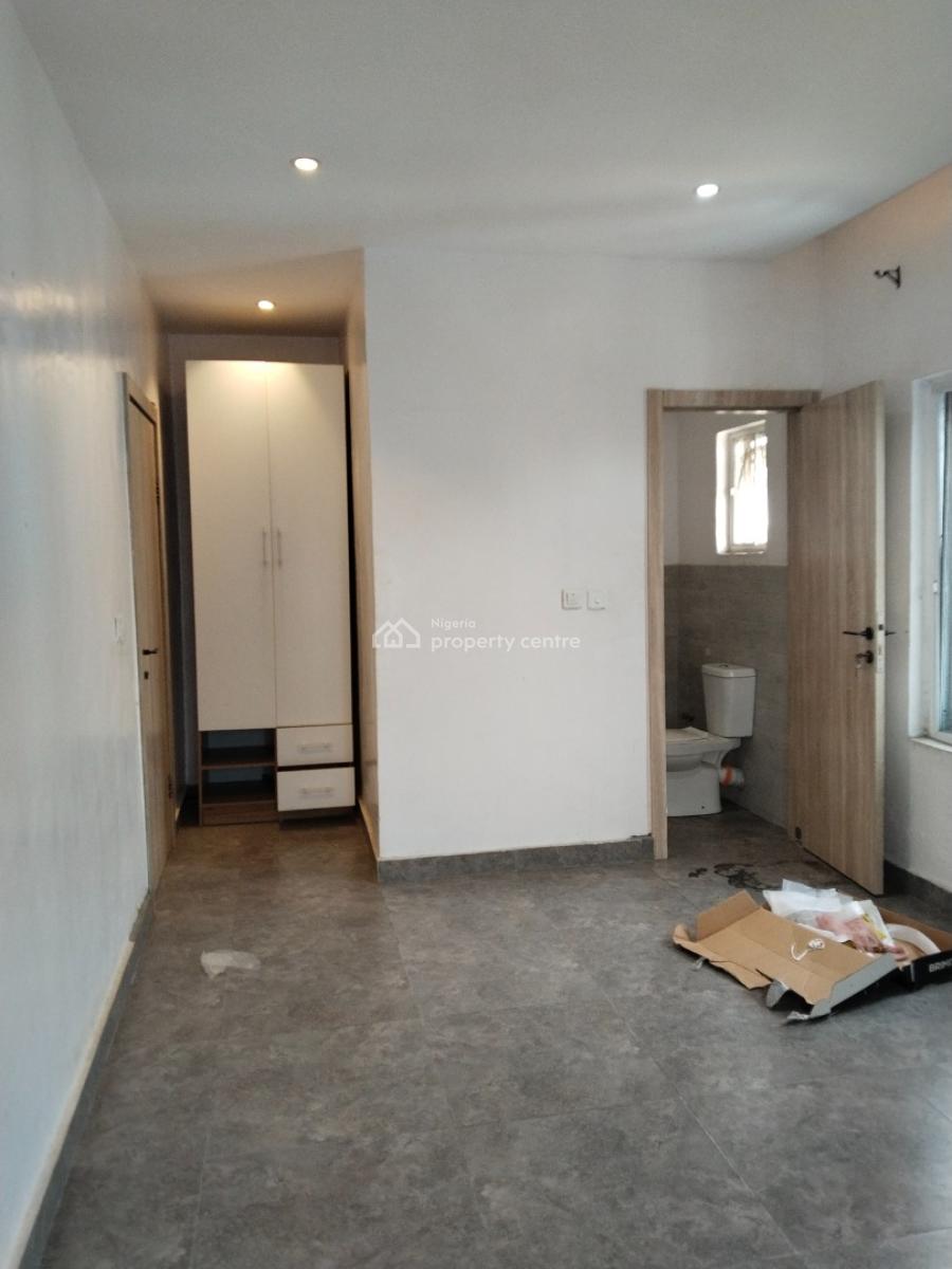 Spacious 2 Bedroom Flat, New Road, Ilasan, Lekki, Lagos, Flat / Apartment for Rent