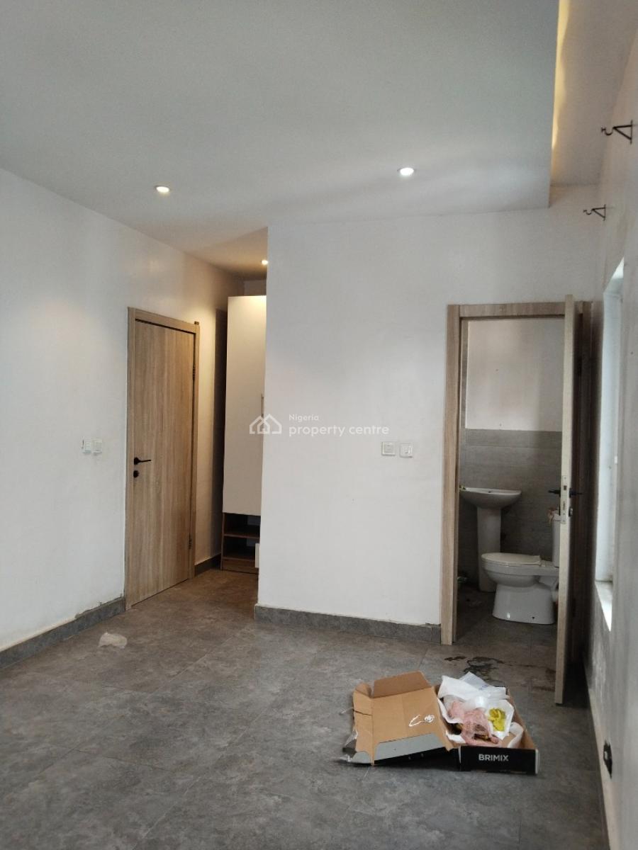 Spacious 2 Bedroom Flat, New Road, Ilasan, Lekki, Lagos, Flat / Apartment for Rent