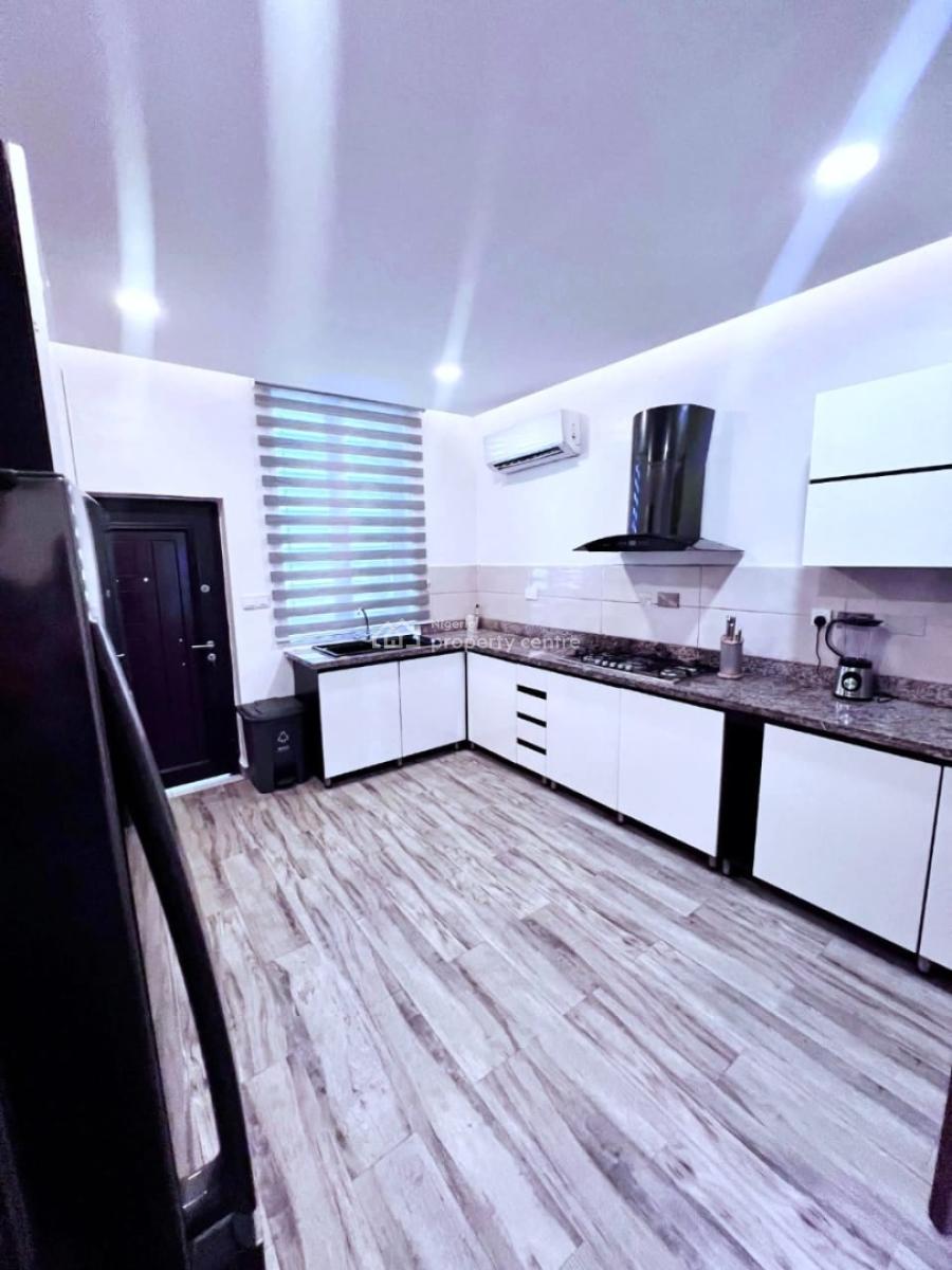 Unfurnished 3 Bedroom Apartment with Bq Serviced, Banana Island, Ikoyi, Lagos, Flat / Apartment for Rent