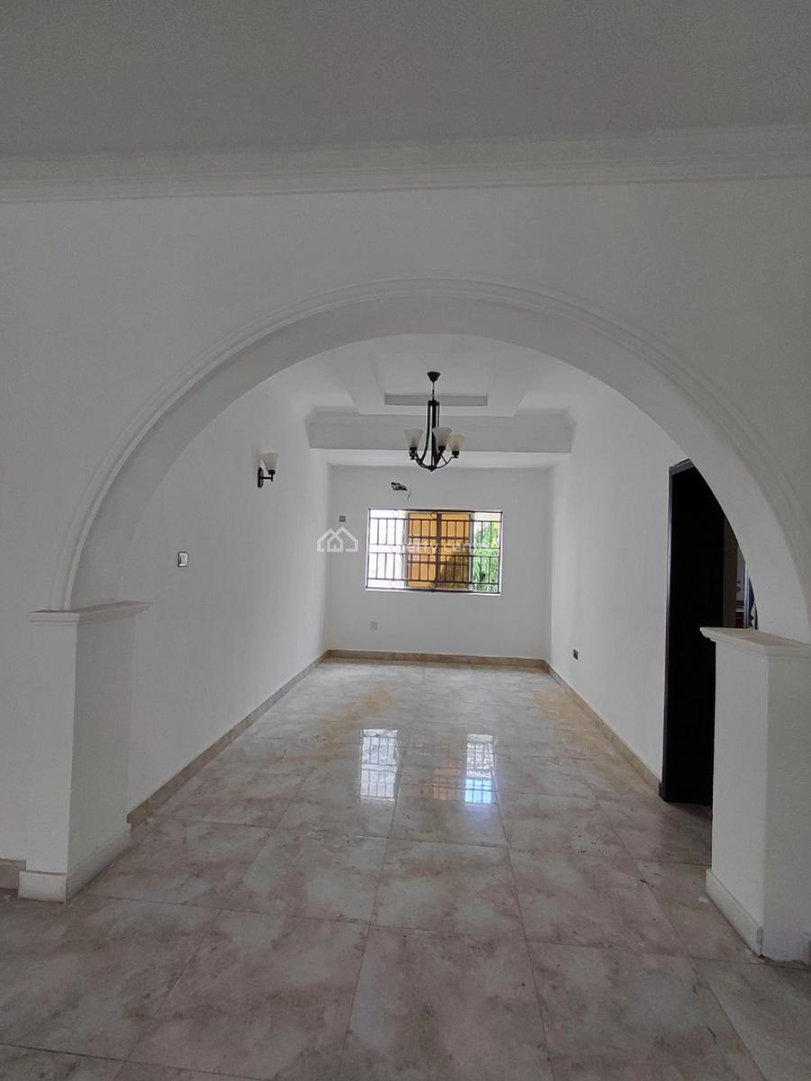 Exquisite 3 Bedroom Apartment with Bq, Lekki Phase 1, Lekki, Lagos, Flat / Apartment for Rent