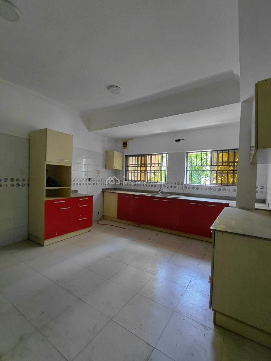 Exquisite 3 Bedroom Apartment with Bq, Lekki Phase 1, Lekki, Lagos, Flat / Apartment for Rent