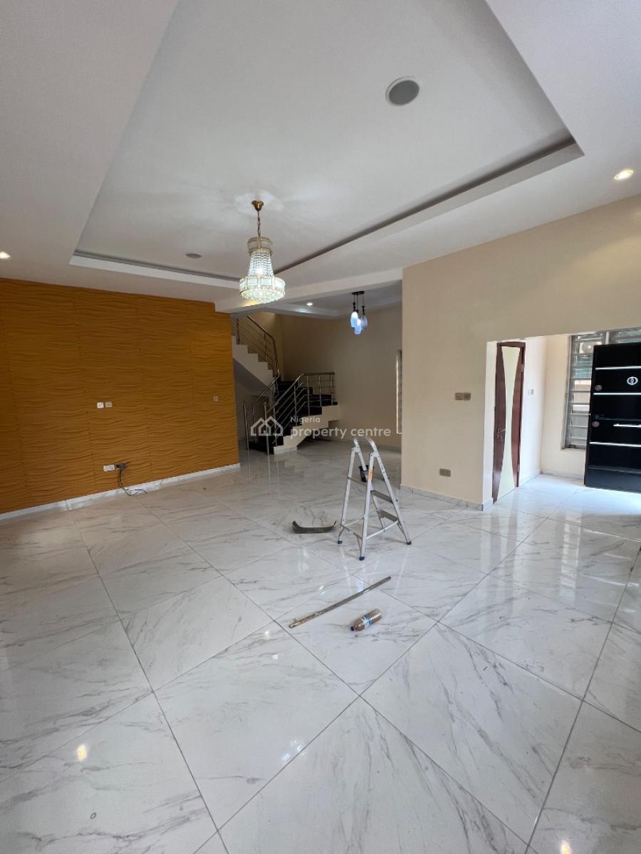 Neatly Renovated 5 Bedroom Fully Detached Duplex with a Bq., Chevron, Lekki, Lagos, Detached Duplex for Rent