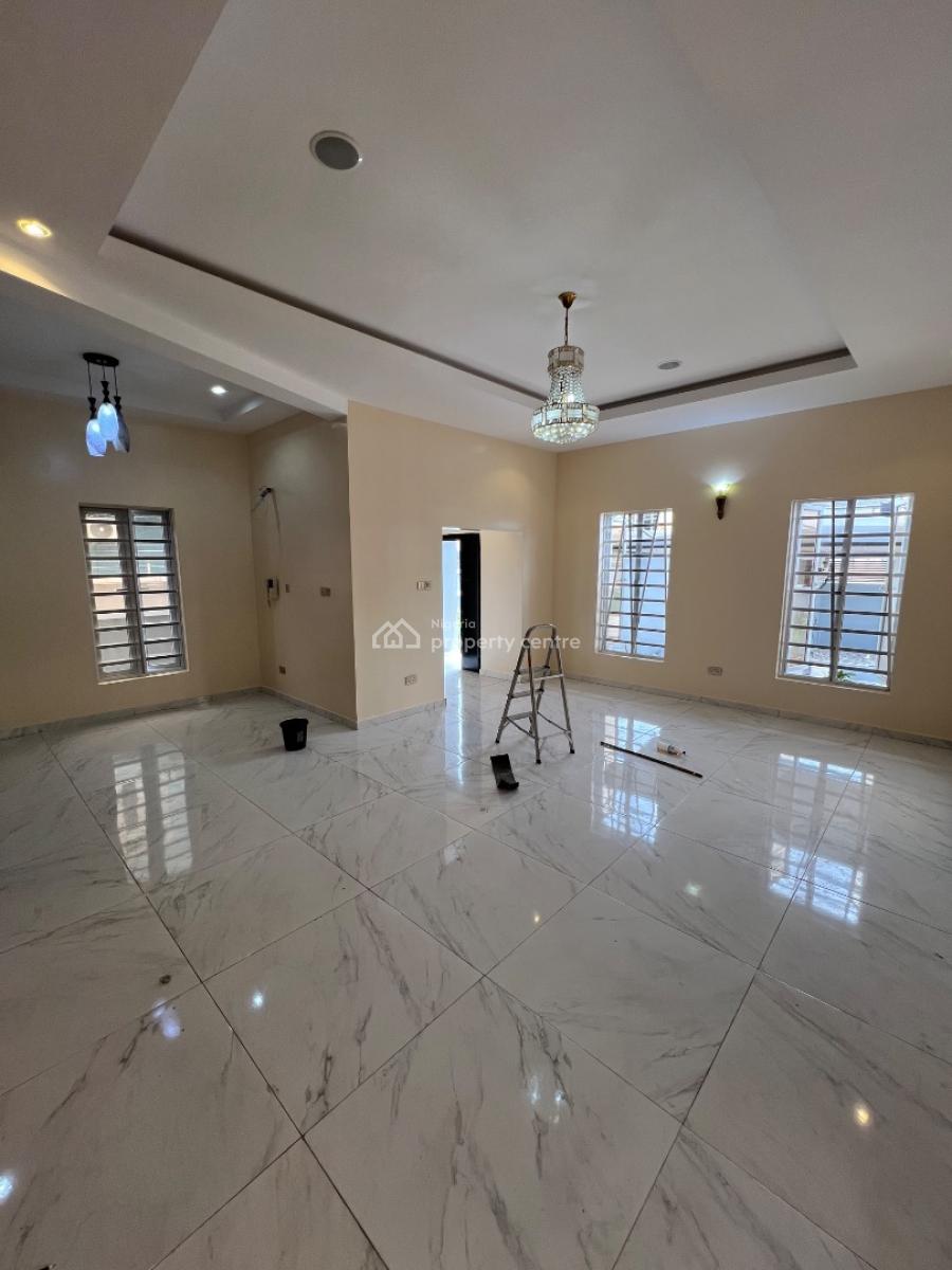Neatly Renovated 5 Bedroom Fully Detached Duplex with a Bq., Chevron, Lekki, Lagos, Detached Duplex for Rent