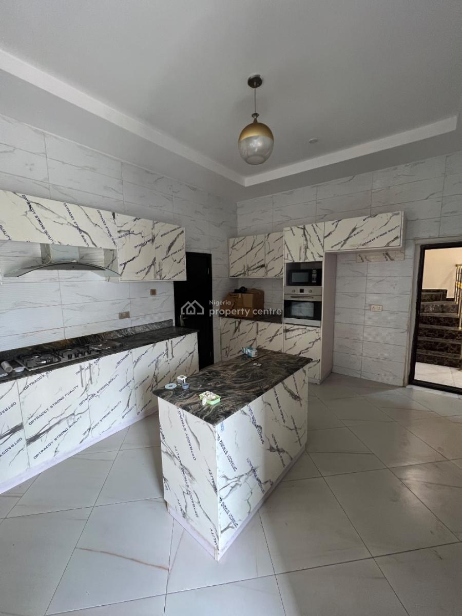 Neatly Renovated 5 Bedroom Fully Detached Duplex with a Bq., Chevron, Lekki, Lagos, Detached Duplex for Rent