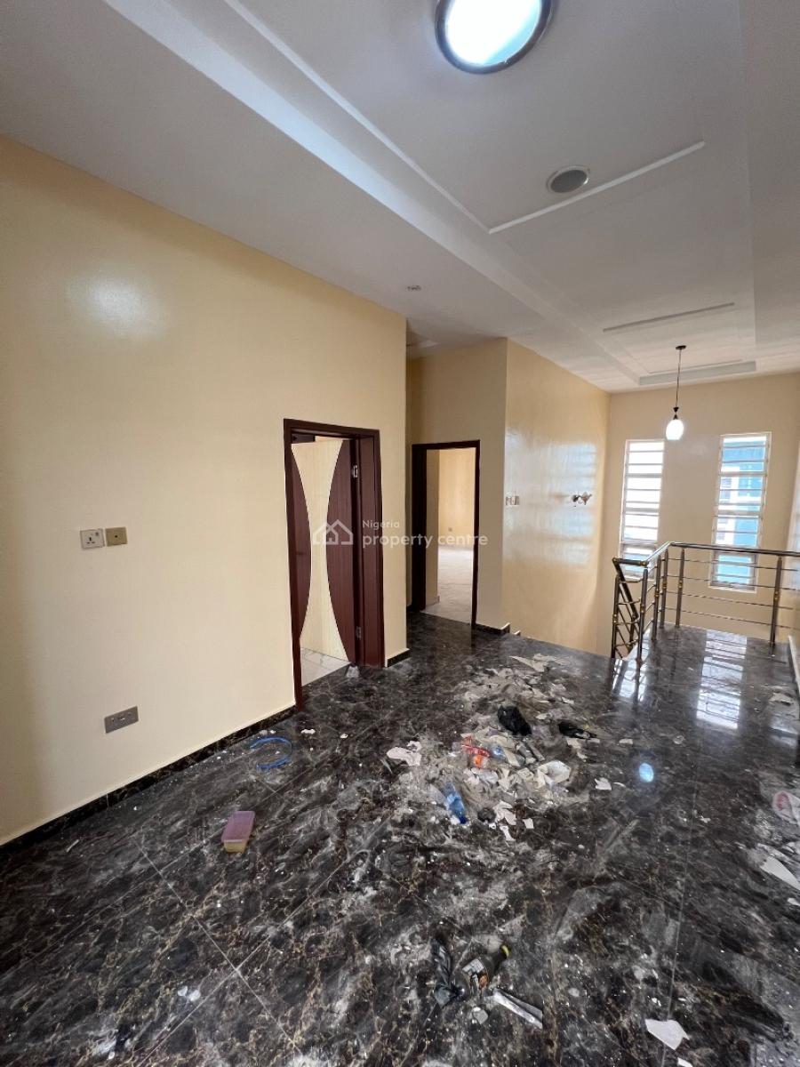 Neatly Renovated 5 Bedroom Fully Detached Duplex with a Bq., Chevron, Lekki, Lagos, Detached Duplex for Rent
