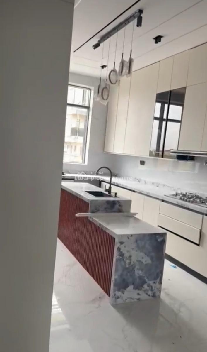 5 Bedroom Terrace, Lekki Phase 1, Lekki, Lagos, Terraced Duplex for Sale
