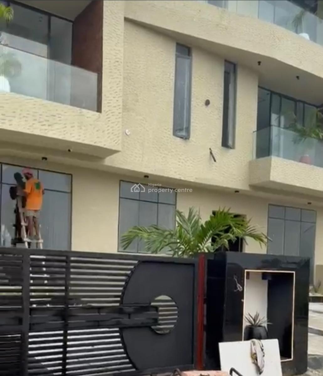 5 Bedroom Terrace, Lekki Phase 1, Lekki, Lagos, Terraced Duplex for Sale