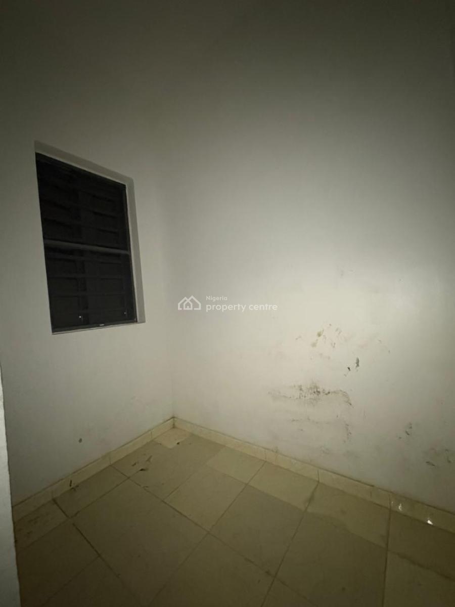 Standard Bq, Ikota, Lekki, Lagos, Self Contain (single Rooms) for Rent