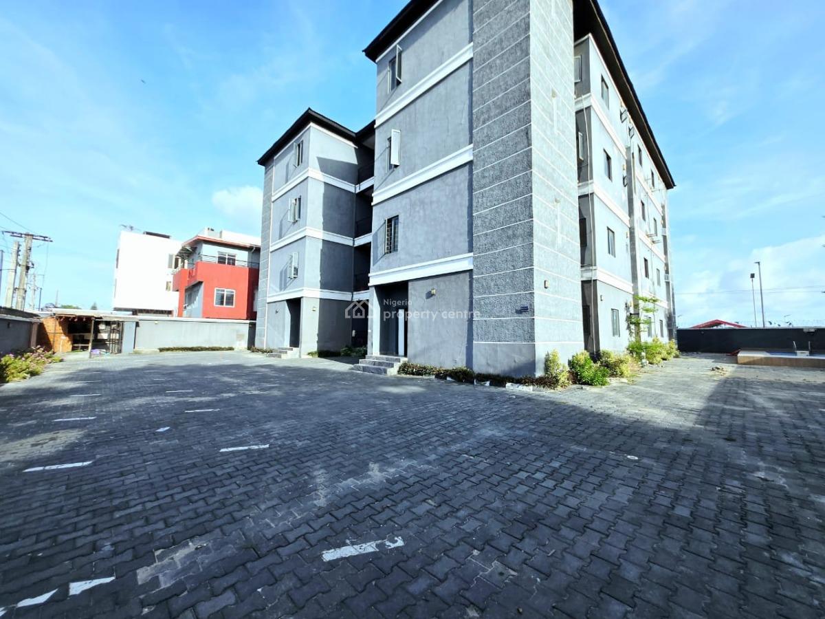 Lovely 8 Units of 3 Bedrooms Flat with a Room Bq and Swimming Pool., Lekki Right, Lekki Phase 1, Lekki, Lagos, Flat / Apartment for Rent