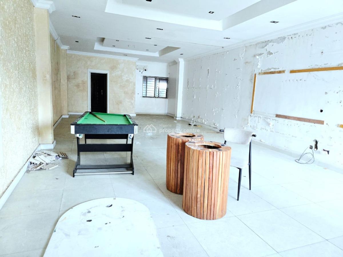 Lovely 8 Units of 3 Bedrooms Flat with a Room Bq and Swimming Pool., Lekki Right, Lekki Phase 1, Lekki, Lagos, Flat / Apartment for Rent