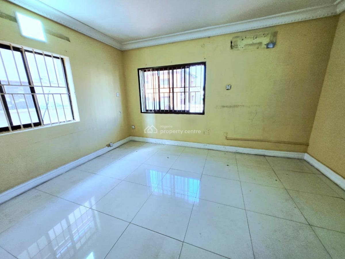 7 Bedroom Detached with 1 Bq and 1 Store., Victoria Island (vi), Lagos, Office Space for Rent