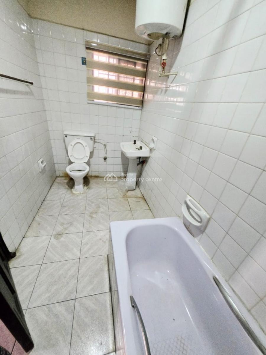 7 Bedroom Detached with 1 Bq and 1 Store., Victoria Island (vi), Lagos, Office Space for Rent