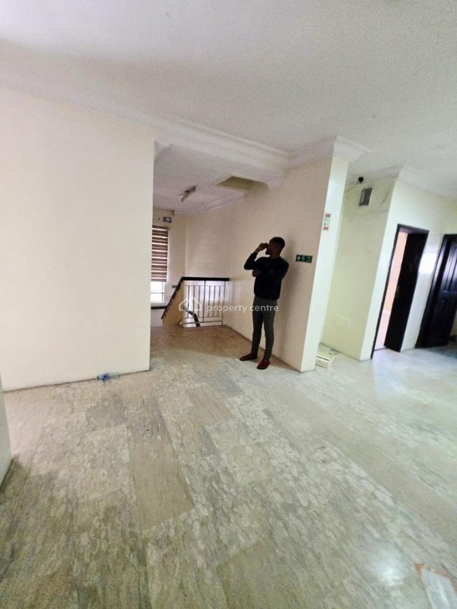 7 Bedroom Detached with 1 Bq and 1 Store., Victoria Island (vi), Lagos, Office Space for Rent