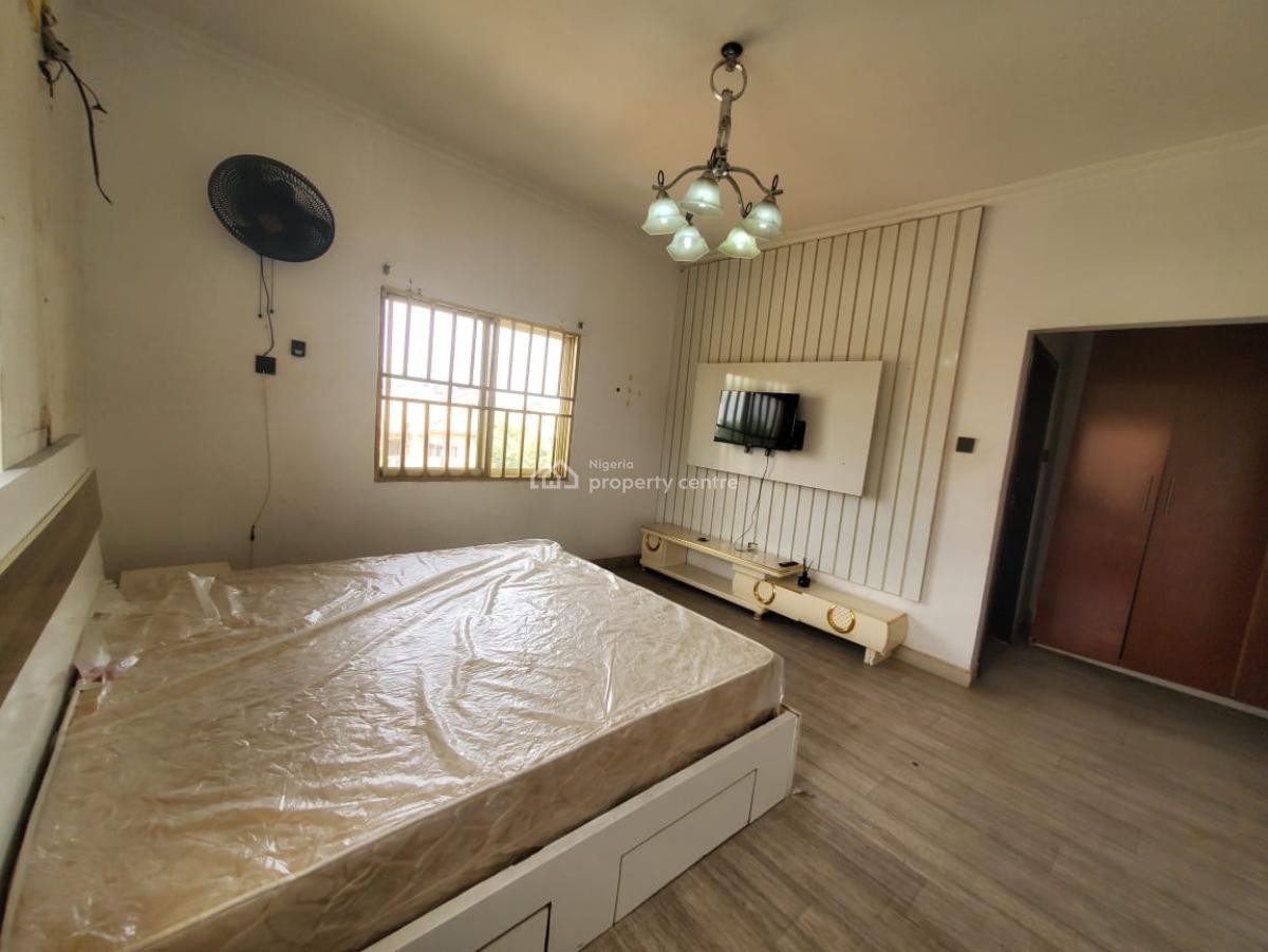 3 Bedroom Apartment, Off Admiralty Way Lekki Phase1, Lekki, Lagos, Flat / Apartment for Rent