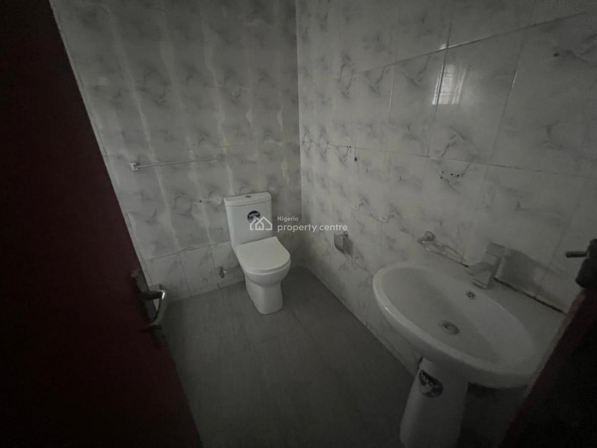 3 Bedroom Bedroom Terrace Duplex with Bq, Lekki Phase 1, Lekki, Lagos, Terraced Duplex for Rent