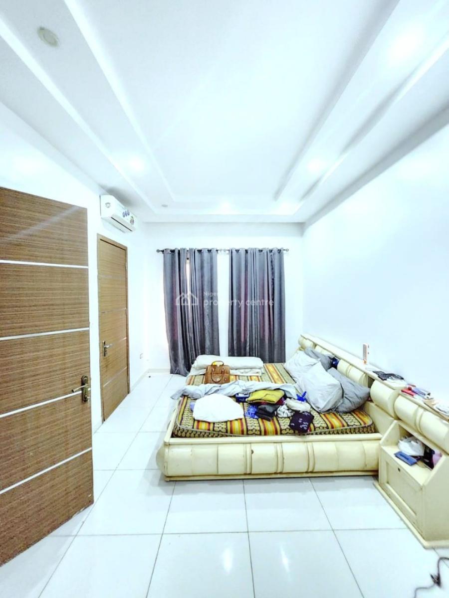 Furnished 3 Bedroom Apartment with Swimming Pool,, Lekki Right, Lekki Phase 1, Lekki, Lagos, Flat / Apartment for Rent