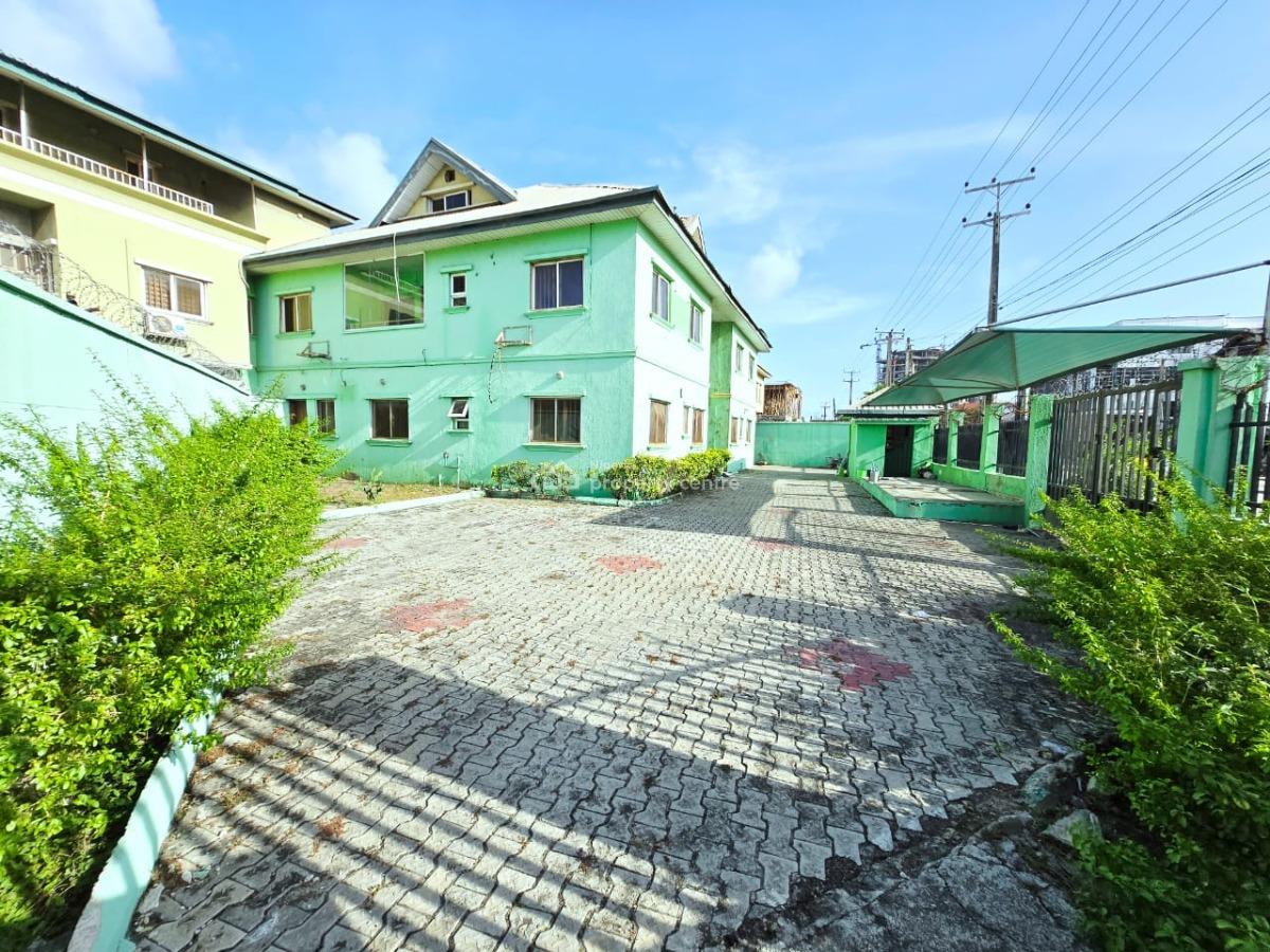 Spacious  Commercial 2unite of 5-bedroom Detached Duplex, Lekki Right, Lekki Phase 1, Lekki, Lagos, Office Space for Rent