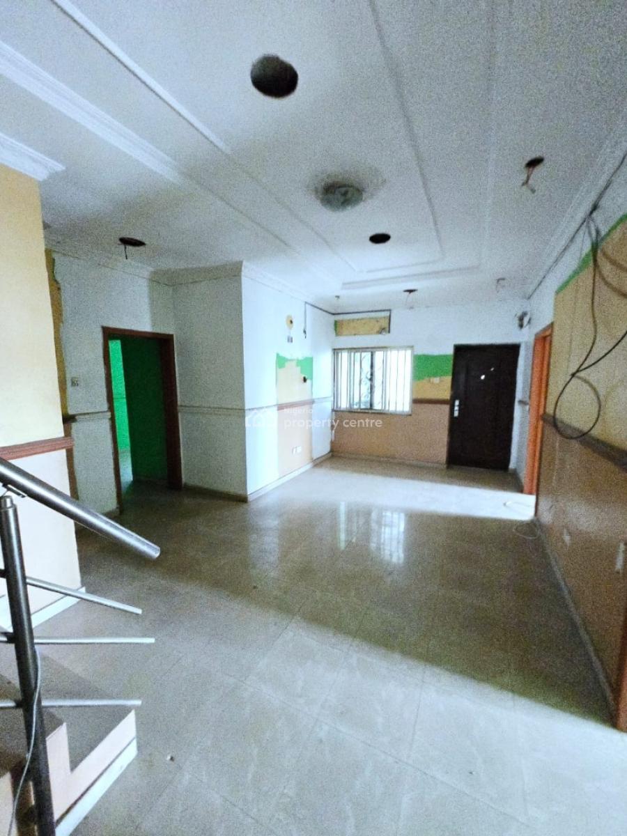 Spacious  Commercial 2unite of 5-bedroom Detached Duplex, Lekki Right, Lekki Phase 1, Lekki, Lagos, Office Space for Rent