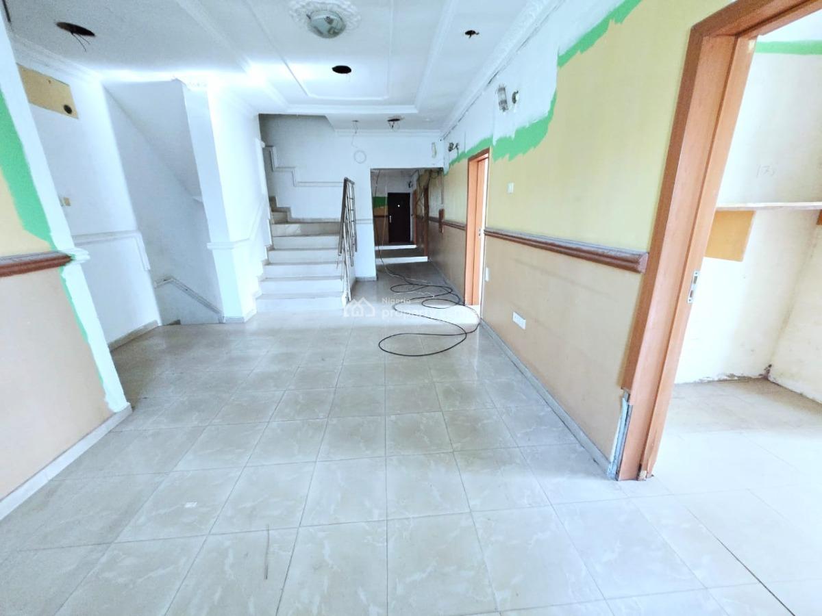 Spacious  Commercial 2unite of 5-bedroom Detached Duplex, Lekki Right, Lekki Phase 1, Lekki, Lagos, Office Space for Rent