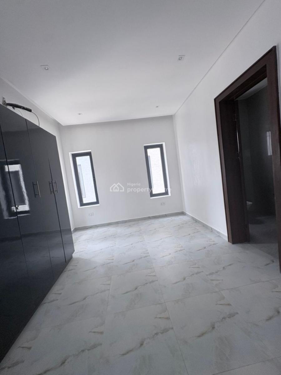Four-bedroom All En-suite Terrace with Maids Room (bq), Lekki Phase 1, Lekki, Lagos, House for Sale
