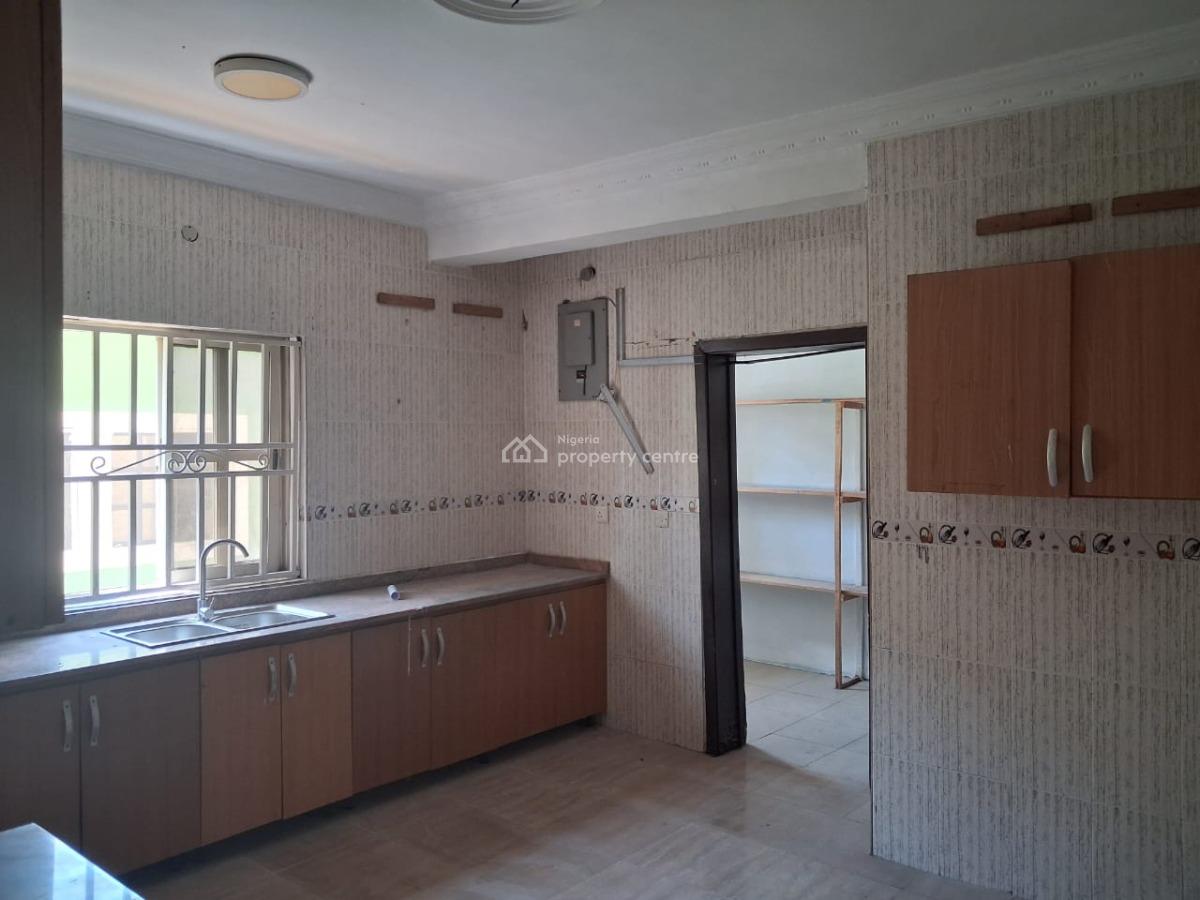 3 Bedroom Flat with a Room Bq, Agungi, Lekki, Lagos, Flat / Apartment for Rent