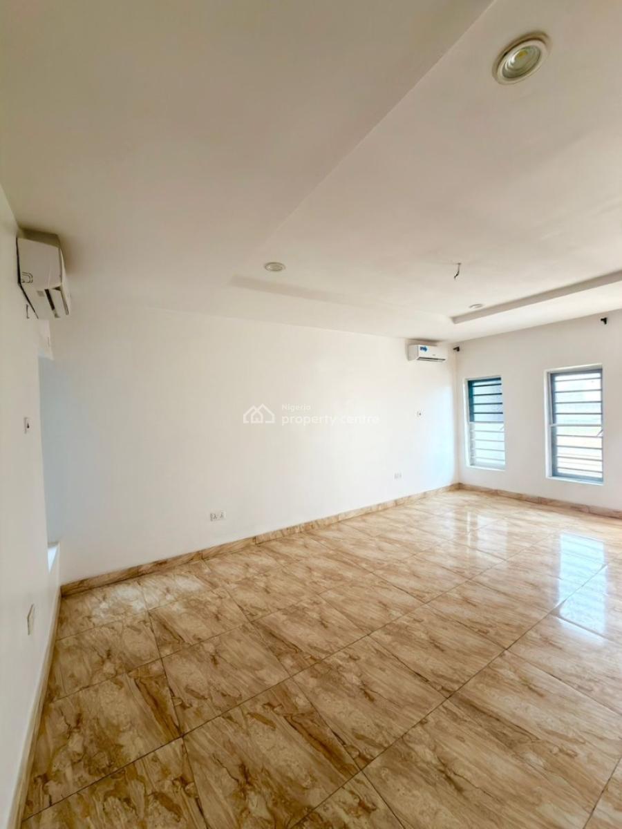 Luxury 1-bedroom Apartment, Gwarinpa, Abuja, Flat / Apartment for Sale