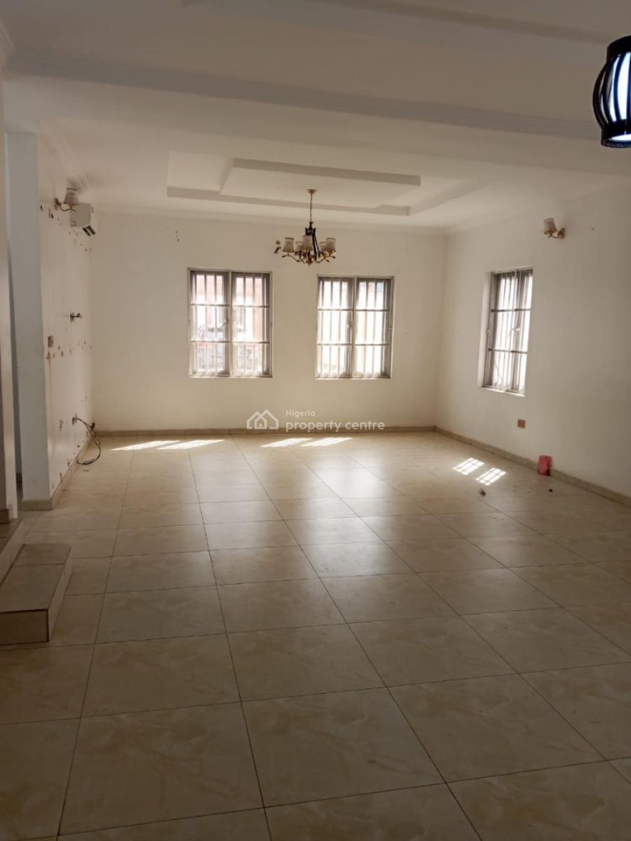 Standard 3 Bedroom Terraced Duplex  with Bq, Gra, Ogudu, Lagos, Terraced Duplex for Rent