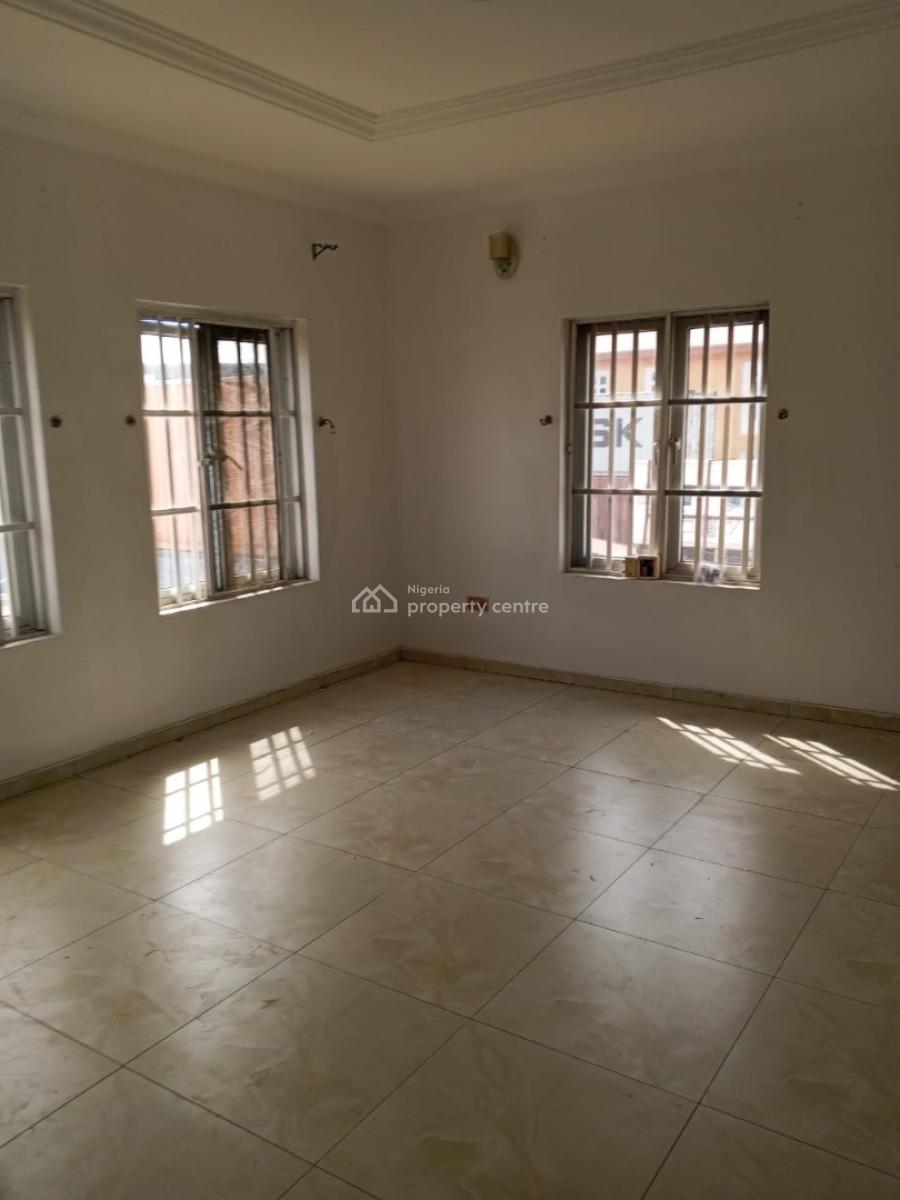 Standard 3 Bedroom Terraced Duplex  with Bq, Gra, Ogudu, Lagos, Terraced Duplex for Rent
