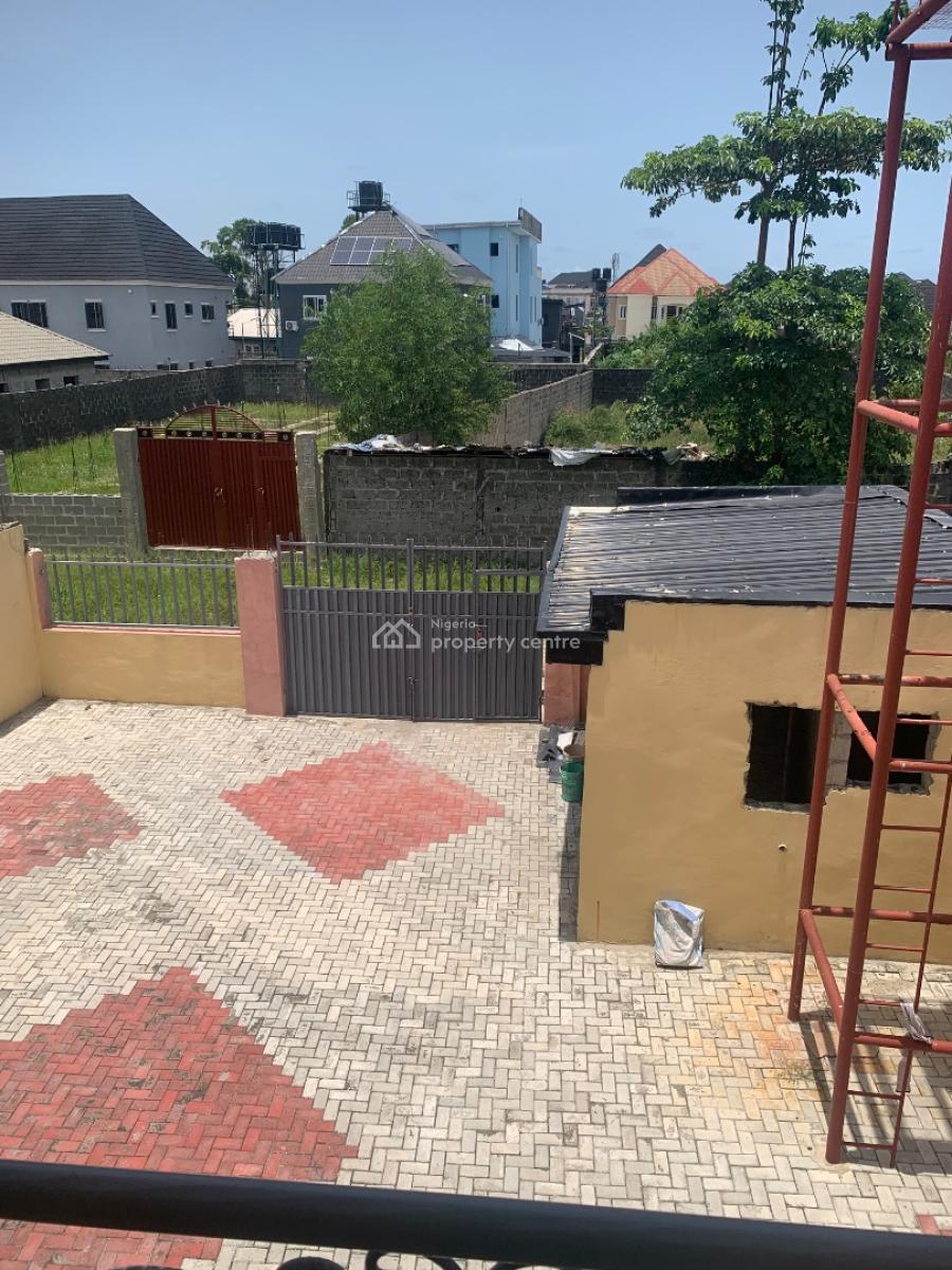 Distress, 4 Bedroom Detached Duplex, Ogunfayo Royal Estate, Ibeju Lekki, Lagos, Detached Duplex for Sale