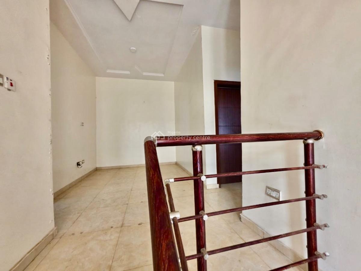 Spacious and Comfortable Plus a B Q, Orchid Road By 2nd Toll Gate, Lekki, Lagos, House for Rent