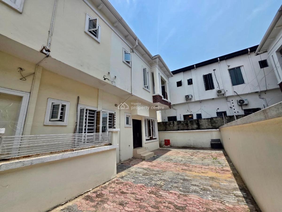 Spacious and Comfortable Plus a B Q, Orchid Road By 2nd Toll Gate, Lekki, Lagos, House for Rent