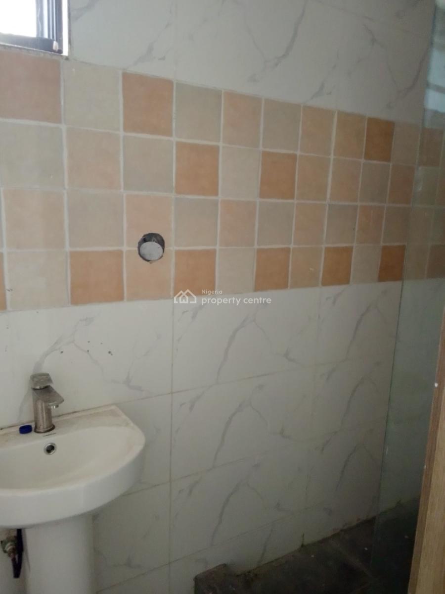 This Is a Lovely 2 Bedroom Apartment, Igbo Efon, Lekki, Lagos, Flat / Apartment for Rent